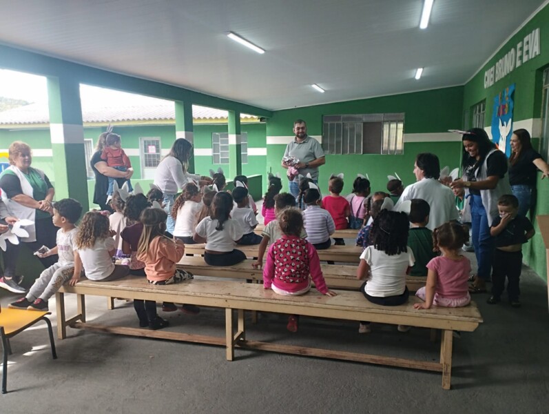 entregas-de-ovos-da-pascoa-para-alunos-dos-cmeis-escolas-municipais-e-estaduais